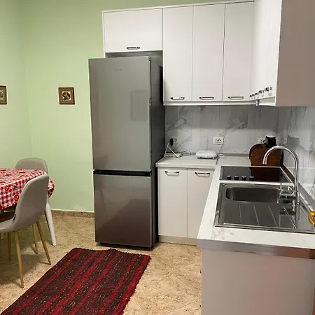 Apartment Home *